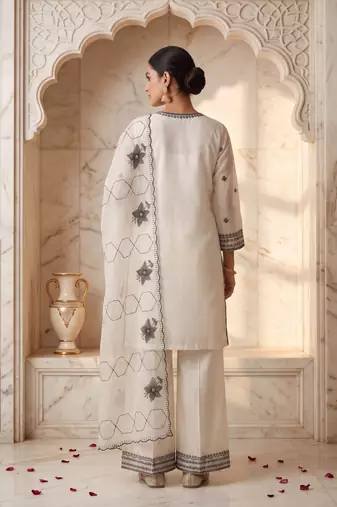 Ethnic Motifs Embroidered Sequined Scalloped Kurti Palazzo Set with Dupatta