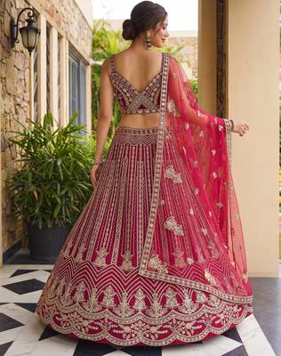 Designer lehenga choli for wedding 4