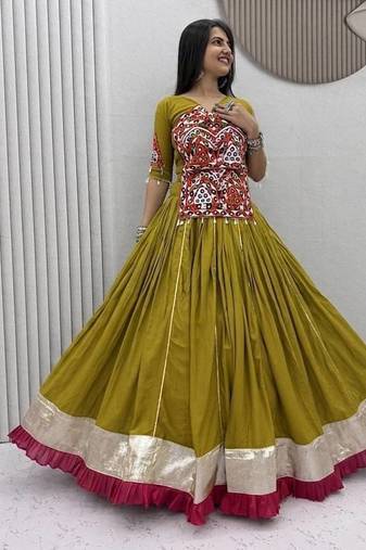 Mahendi Gamthi work And Mirror work Cotton Navratri Lahenga Choli Set
