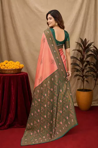 Green gajri art silk blend banarasi jacquard motif work saree with unstitched blouse piece
