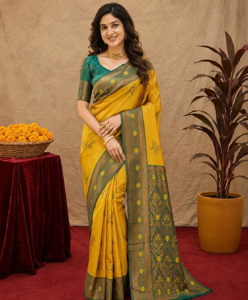 Green gold art silk blend banarasi jacquard motif work saree with unstitched blouse piece