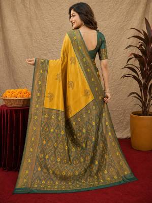 Green gold art silk blend banarasi jacquard motif work saree with unstitched blouse piece 3
