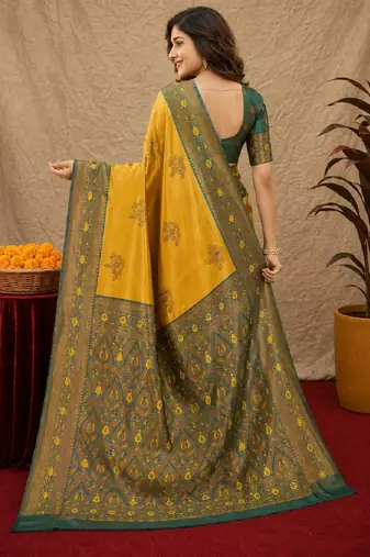 Green gold art silk blend banarasi jacquard motif work saree with unstitched blouse piece