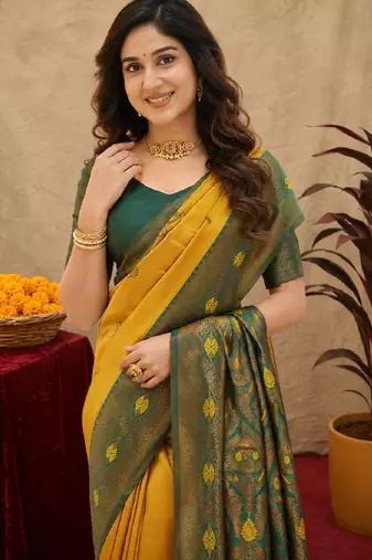 Green gold art silk blend banarasi jacquard motif work saree with unstitched blouse piece