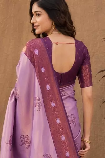 Wine purple art silk blend banarasi jacquard motif work saree with unstitched blouse piece