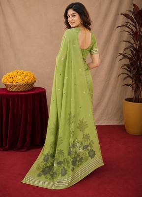 Parrot green linen jacuard bird motif work bird saree with unstitched blouse piece 3