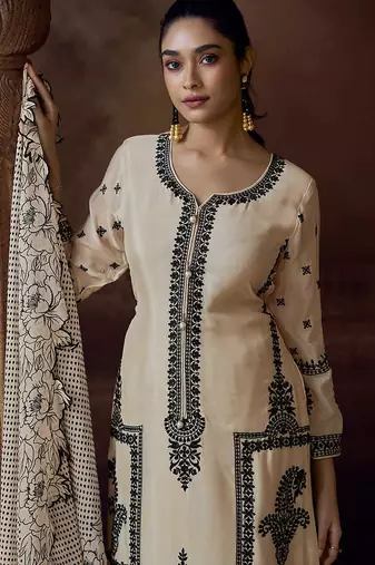 Off white embroidered chinon silk readymade salwar kameez