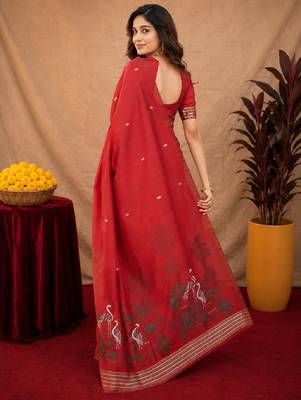 Red linen jacuard bird motif work bird saree with unstitched blouse piece 3