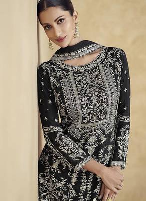 Black chinon silk embroidered trendy readymade salwar kameez 4