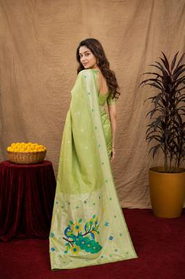 Parrot green art silk blend banarasi jacuard work pethani saree with unstitched blouse piece 3