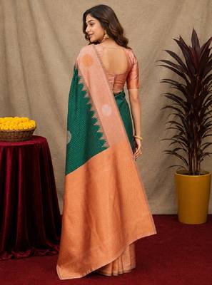 Rust green art silk blend jacquard motif work saree with unstitched blouse piece 3
