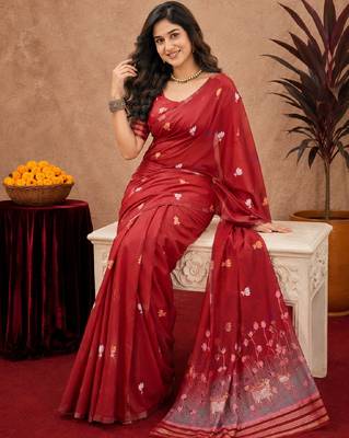 Red linen jacuard animal motif work saree with unstitched blouse piece 4