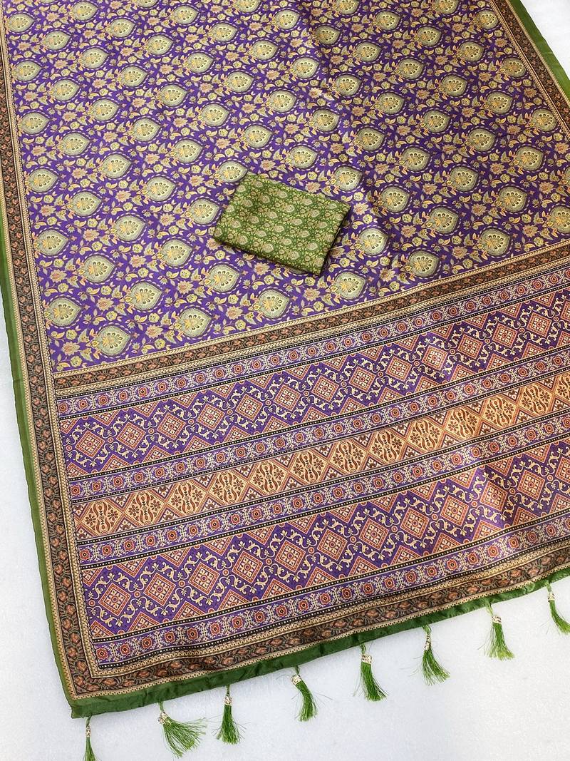 Multicolor digital print zarna silk blend saree with blouse