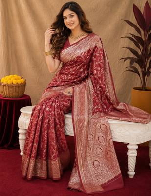 Red art silk blend banarasi jacuard work saree with unstitched blouse piece 4