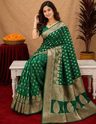 Green art silk blend banarasi jacuard work saree with unstitched blouse piece 4