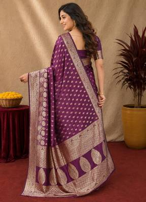 Wine art silk blend banarasi jacuard work saree with unstitched blouse piece 3
