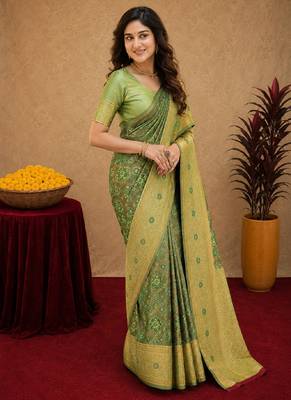 Light green art silk blend banarasi jacuard work saree with unstitched blouse piece 2