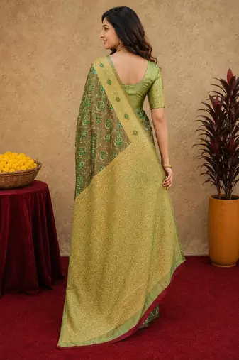 Light green art silk blend banarasi jacuard work saree with unstitched blouse piece