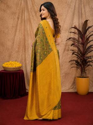 Green mustard art silk blend banarasi jacuard work saree with unstitched blouse piece 3