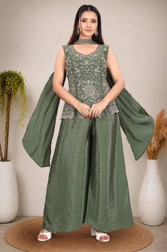 Ethnic Motifs Embroidered Sequinned Scalloped Kurti with Palazzo & Dupatta