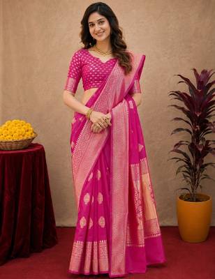 Pink art silk blend jacquard motif work saree with unstitched blouse piece 1