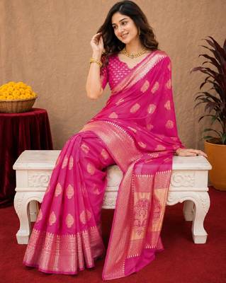 Pink art silk blend jacquard motif work saree with unstitched blouse piece 4