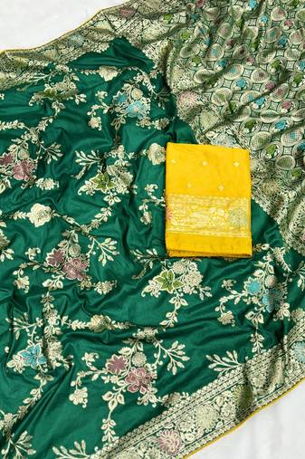 Green tapela dying dola silk blend saree with blouse