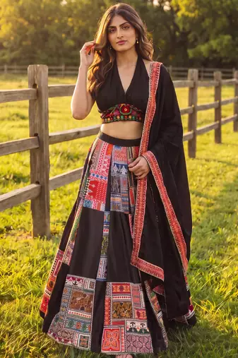 Women's Black Zari Thread Printed Work Lehenga Choli For Navratri