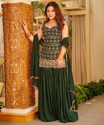Dark green printed anarkali kurta set with dupatta 1