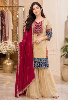 Cream printed anarkali kurta set with dupatta 1