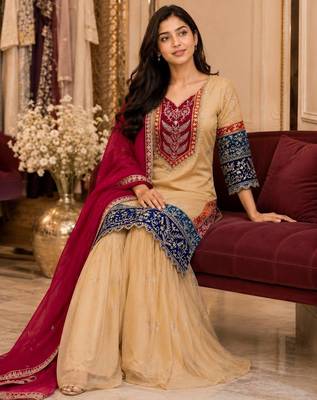 Cream printed anarkali kurta set with dupatta 2