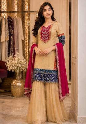 Cream printed anarkali kurta set with dupatta 4