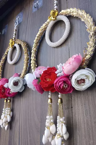  gota chudi with artificial flower, kodhi latkan & moti chudi string home decorations (pack of 2)