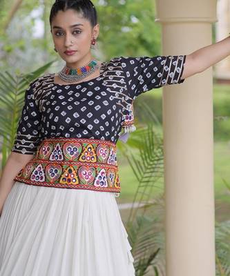 Black&White Cotton Readymade Navratri Lehenga Choli with Bandhej & Embroidery Work 2