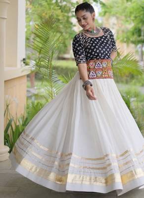 Black&White Cotton Readymade Navratri Lehenga Choli with Bandhej & Embroidery Work 3
