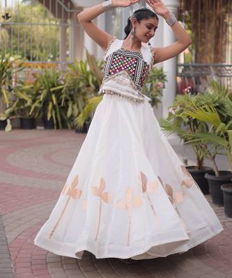 White Silk Blend Readymade Navratri Lehenga Choli with Mirror & Gamthi Embroidery Work 3