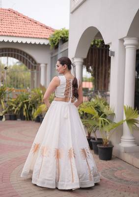White Silk Blend Readymade Navratri Lehenga Choli with Kutchi Gamthi Work 4