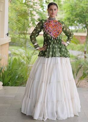 Mehendi&White Cotton Readymade Navratri Lehenga Choli with Kutchi Gamthi Patchework 1