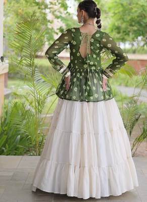 Mehendi&White Cotton Readymade Navratri Lehenga Choli with Kutchi Gamthi Patchework 3