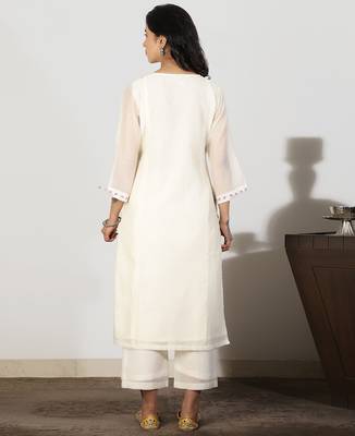 Off-white a-line kali kurta set with threadwork embroidery, stitched 4