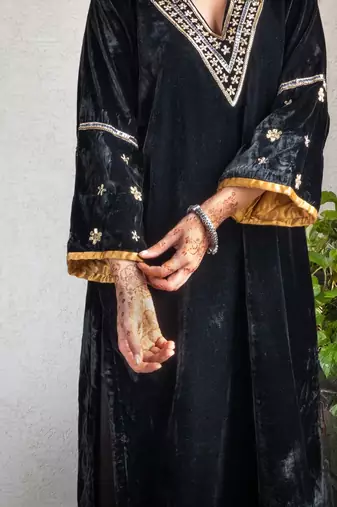 Black velvet hand embroidered kurta set, stitched