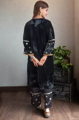 Black velvet hand embroidered kurta set, stitched