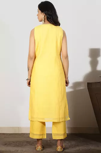 Yellow chanderi kurta set with mirrorwork, stitched