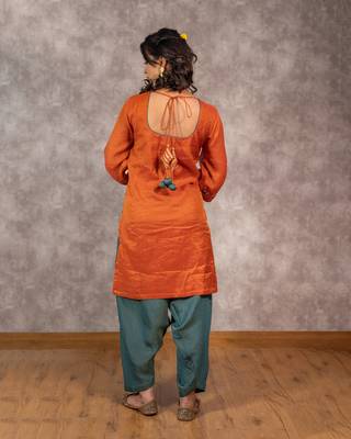 Orange tissue chnaderi kurta set with contrast salwar and matching dupatta, stitched 4
