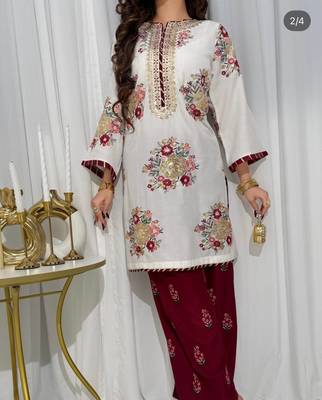 White embroidered kurta with maroon palazzo & dupatta set 1