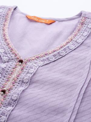 Floral Embroidered Regular Thread Work Linen Kurta with Trousers & Dupatta 3