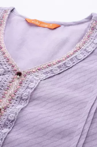Floral Embroidered Regular Thread Work Linen Kurta with Trousers & Dupatta