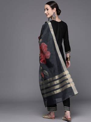 Women Ethnic Motifs Embroidered Liva Kurta with Trousers & Dupatta 5