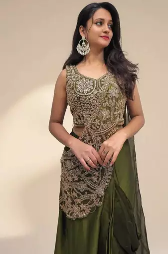 Regal silk blend embroidered saree 