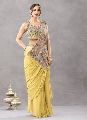 Floral embroidery saree 3